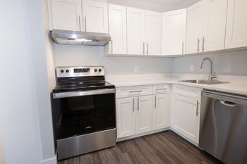 Polo Club Townhomes: 770 - 818 Allegheny Drive